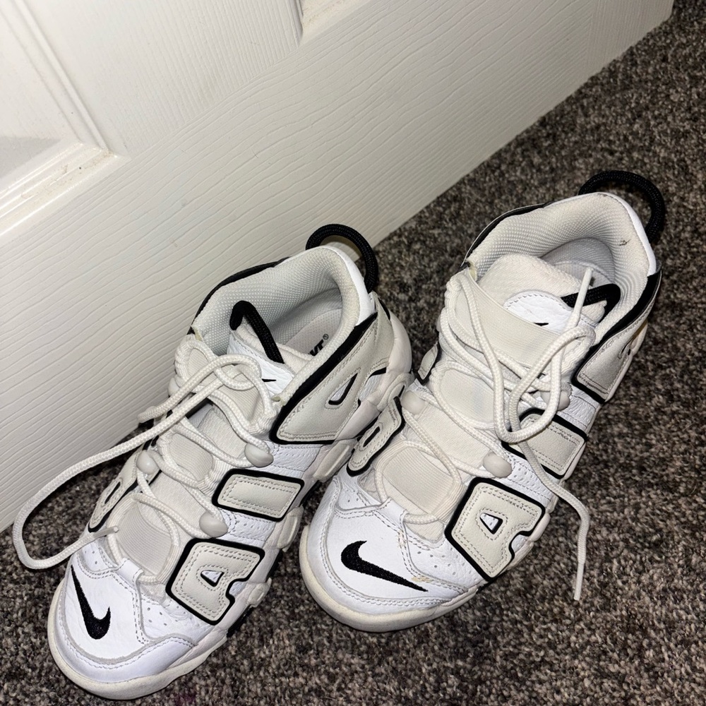 Nike White and Black Air Sneakers - Picture 2 of 3